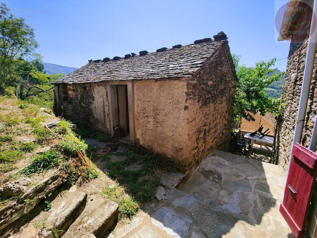 Maison à LA SALLE-PRUNET