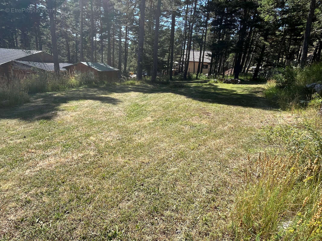 Terrain à CAILLE