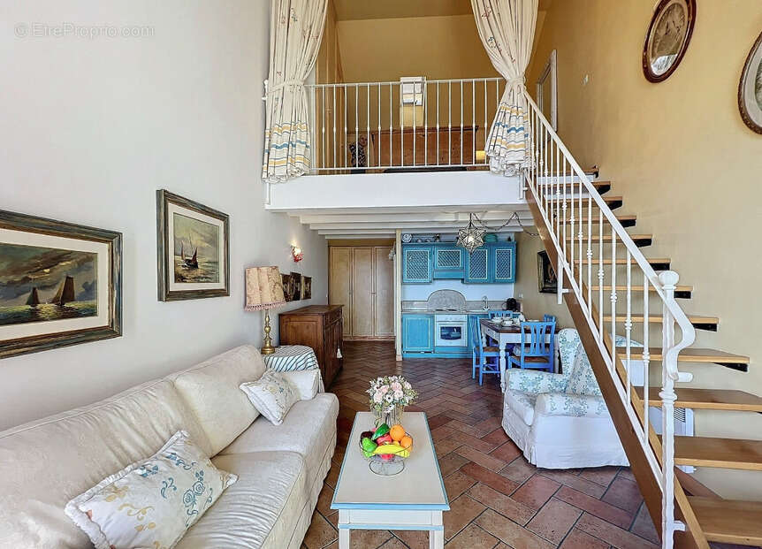 Appartement à VILLEFRANCHE-SUR-MER