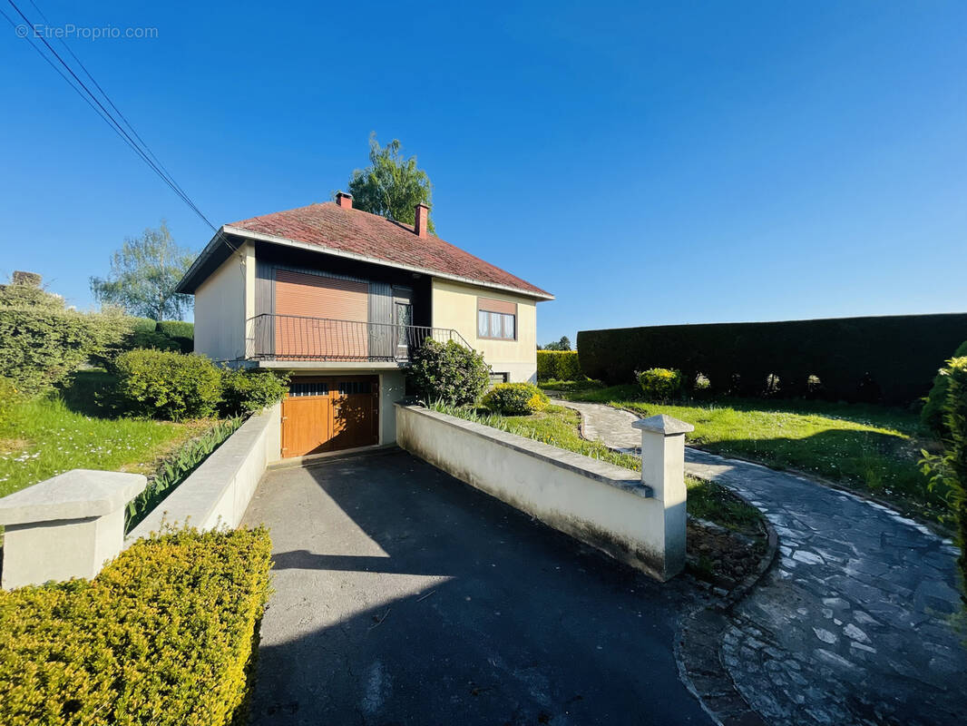 Maison à AULNOYE-AYMERIES