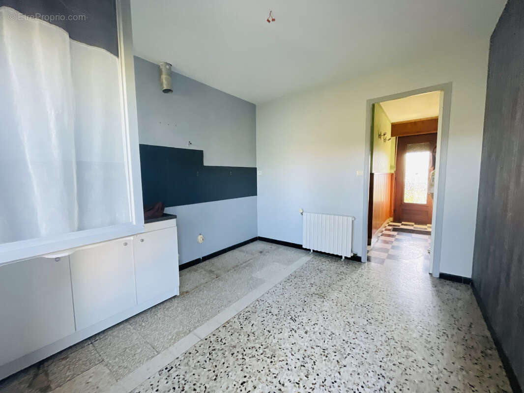 Maison à AULNOYE-AYMERIES