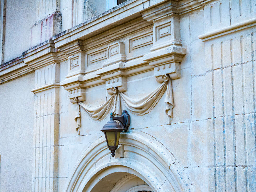 Maison à SAINT-JEAN-D'ANGELY