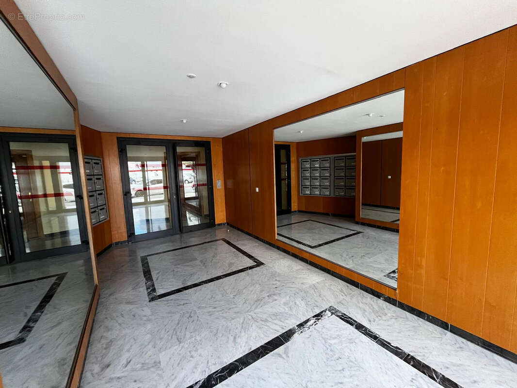 Appartement à HYERES