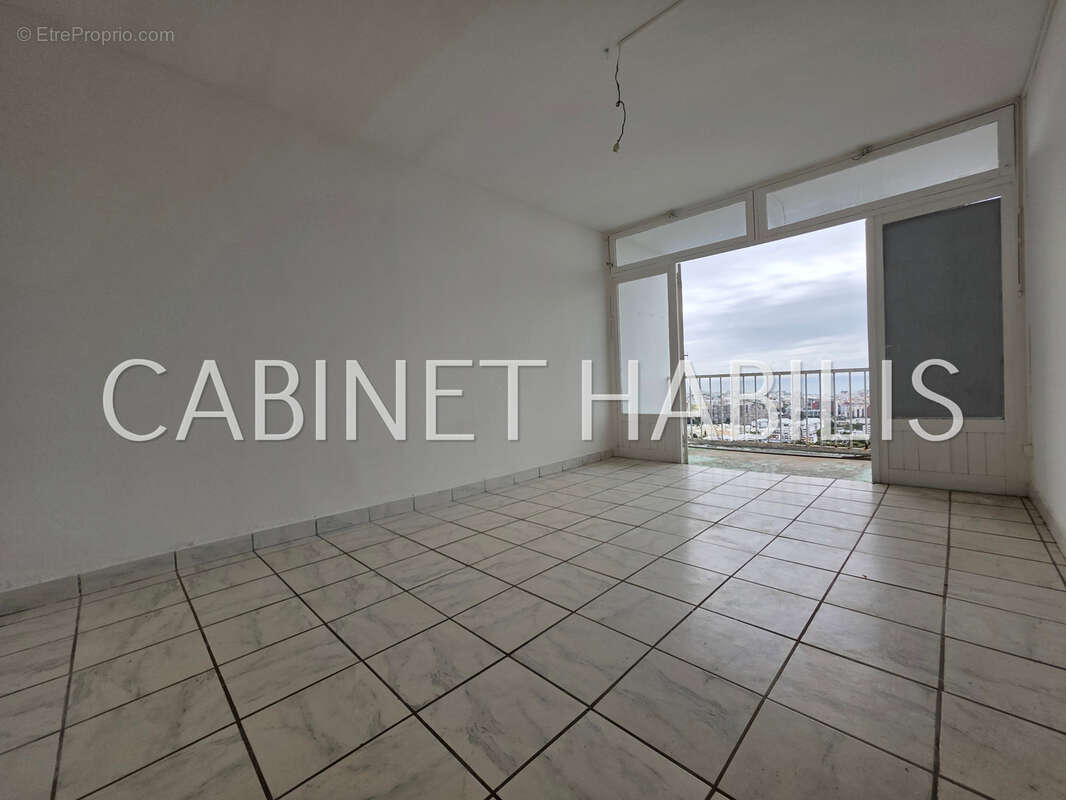 Appartement à SAINT-DENIS