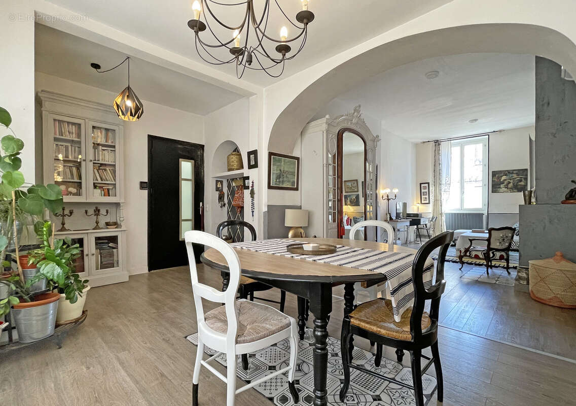 Appartement à NIMES