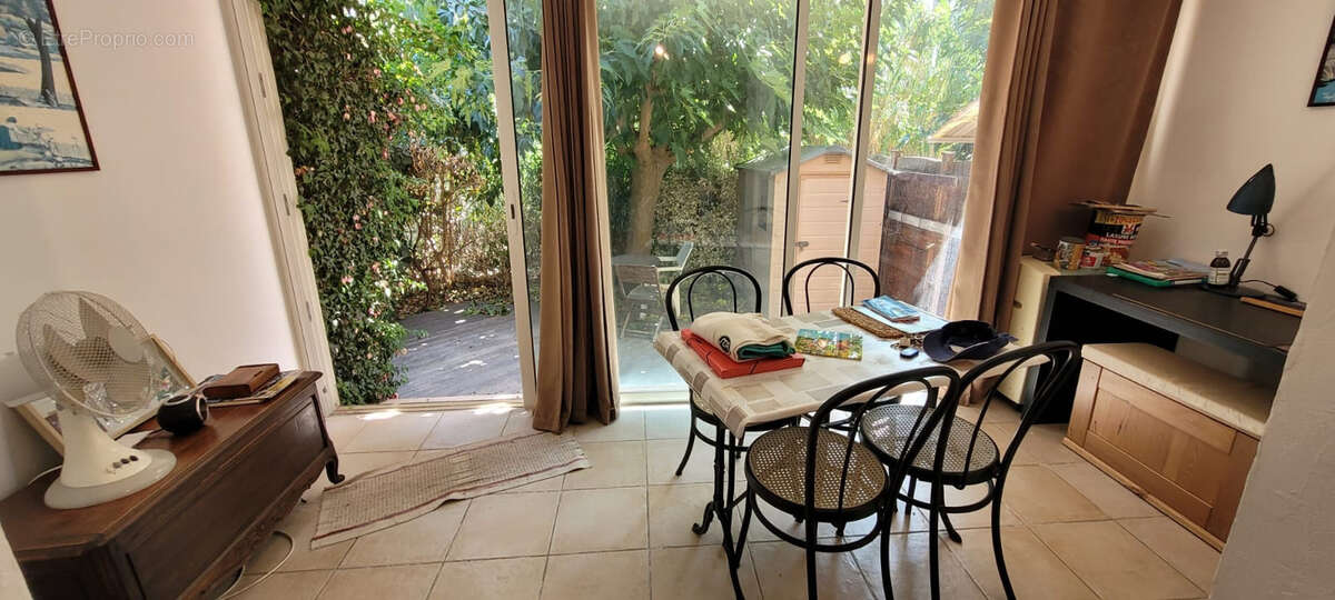 Maison à BORMES-LES-MIMOSAS