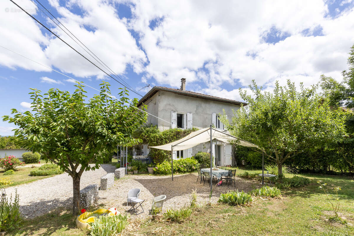 Maison à LA BATIE-DIVISIN