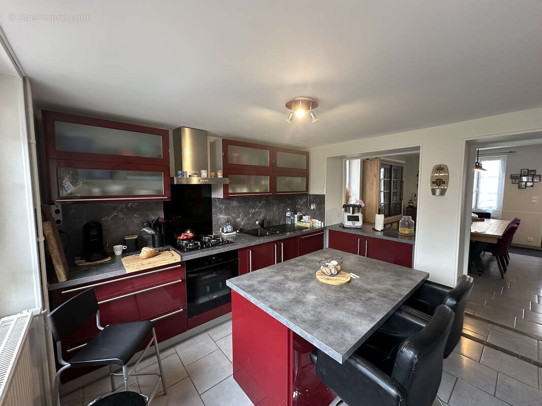 Maison à SEMUR-EN-BRIONNAIS