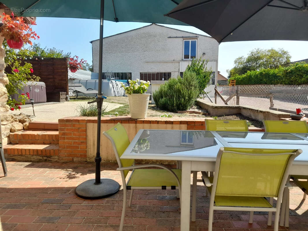 Maison à SEMUR-EN-BRIONNAIS