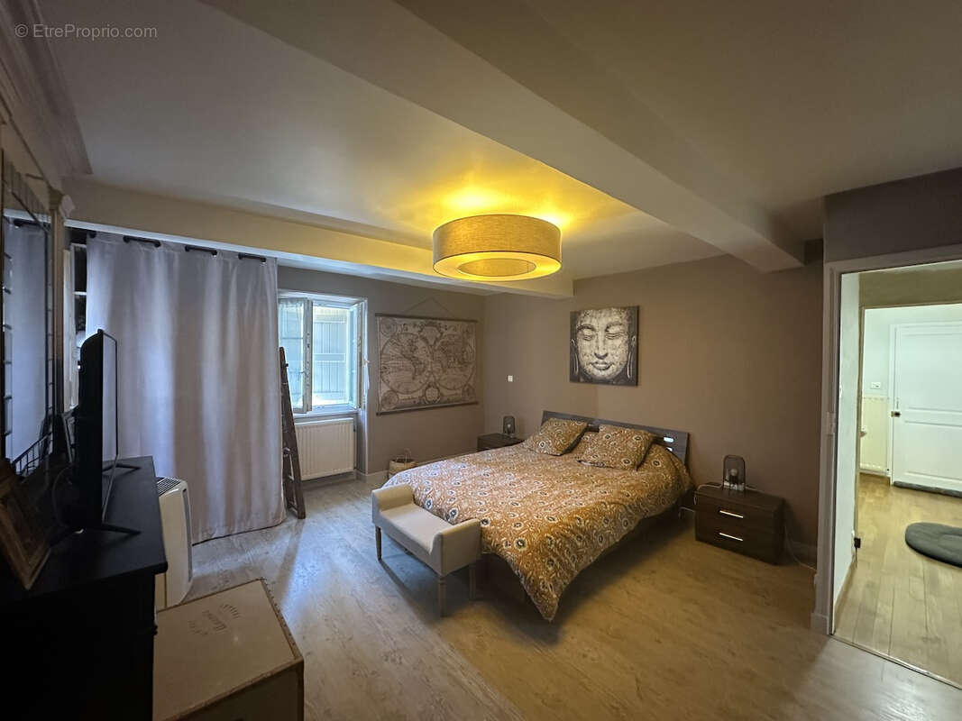 Maison à SEMUR-EN-BRIONNAIS