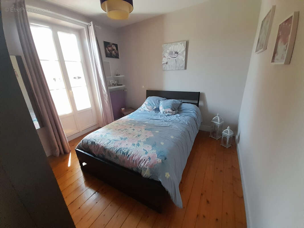 Maison à SEMUR-EN-BRIONNAIS