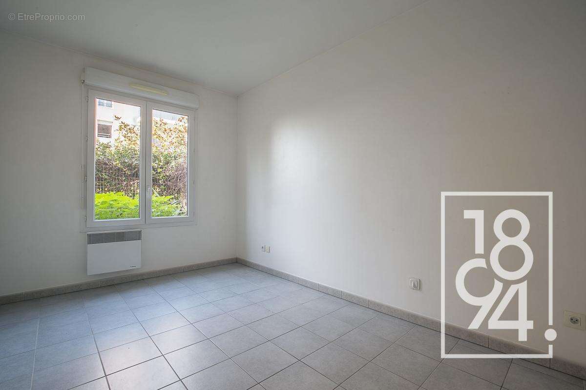 Appartement à MARSEILLE-14E