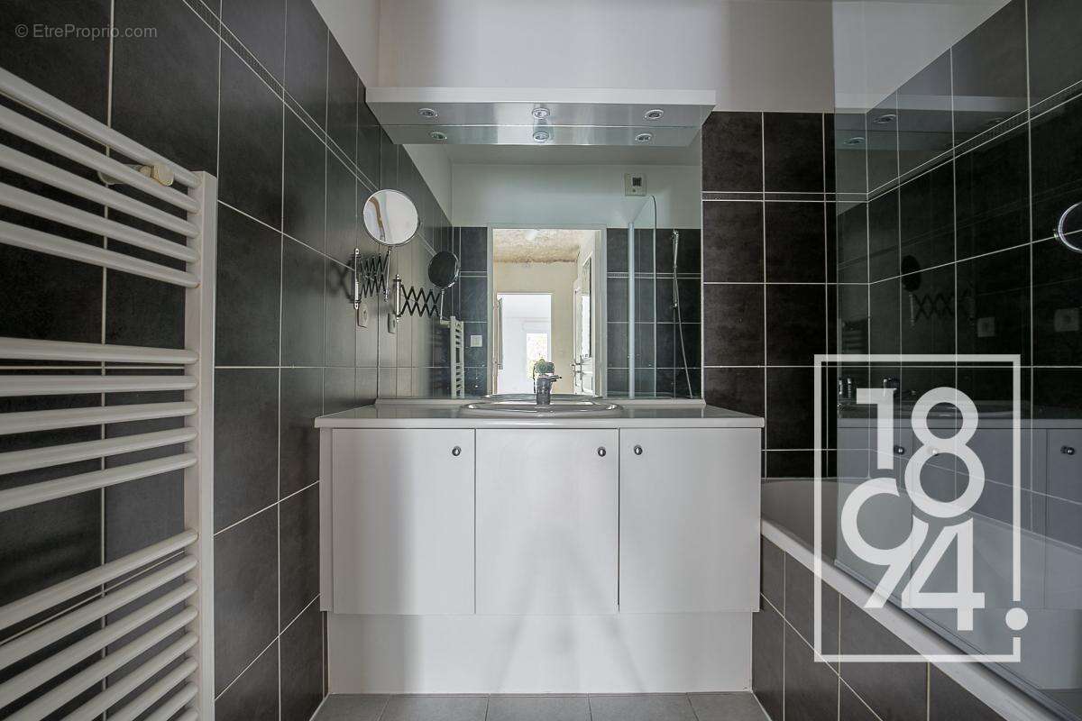 Appartement à MARSEILLE-14E