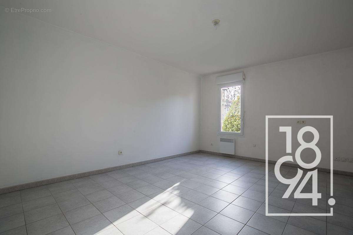 Appartement à MARSEILLE-14E