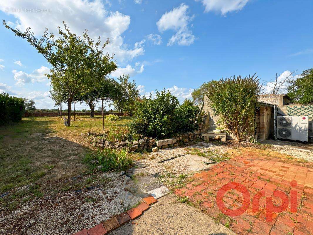 Maison à EPINEUIL-LE-FLEURIEL