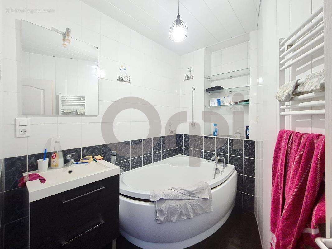 Maison à LA FEUILLADE