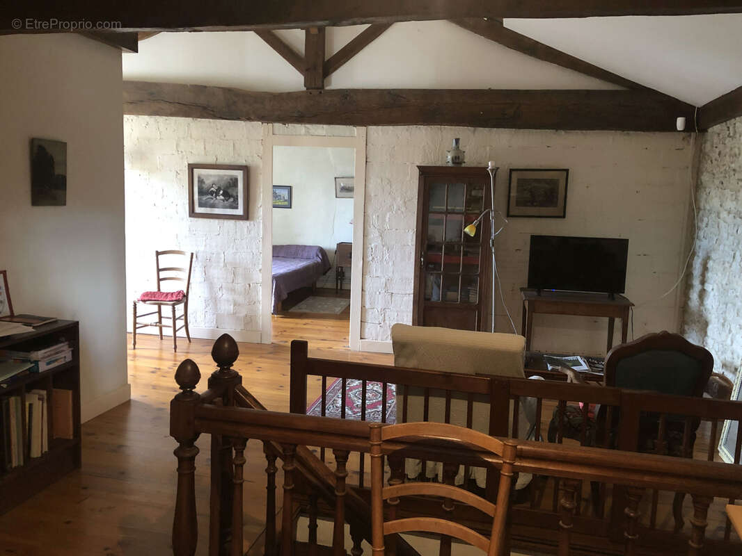 Maison à BARBEZIEUX-SAINT-HILAIRE