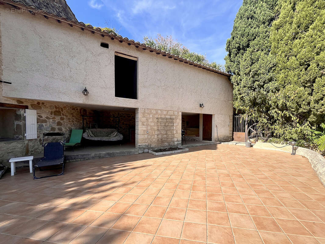 Maison à BEAUMES-DE-VENISE