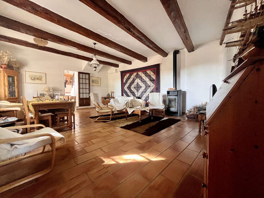 Maison à BEAUMES-DE-VENISE