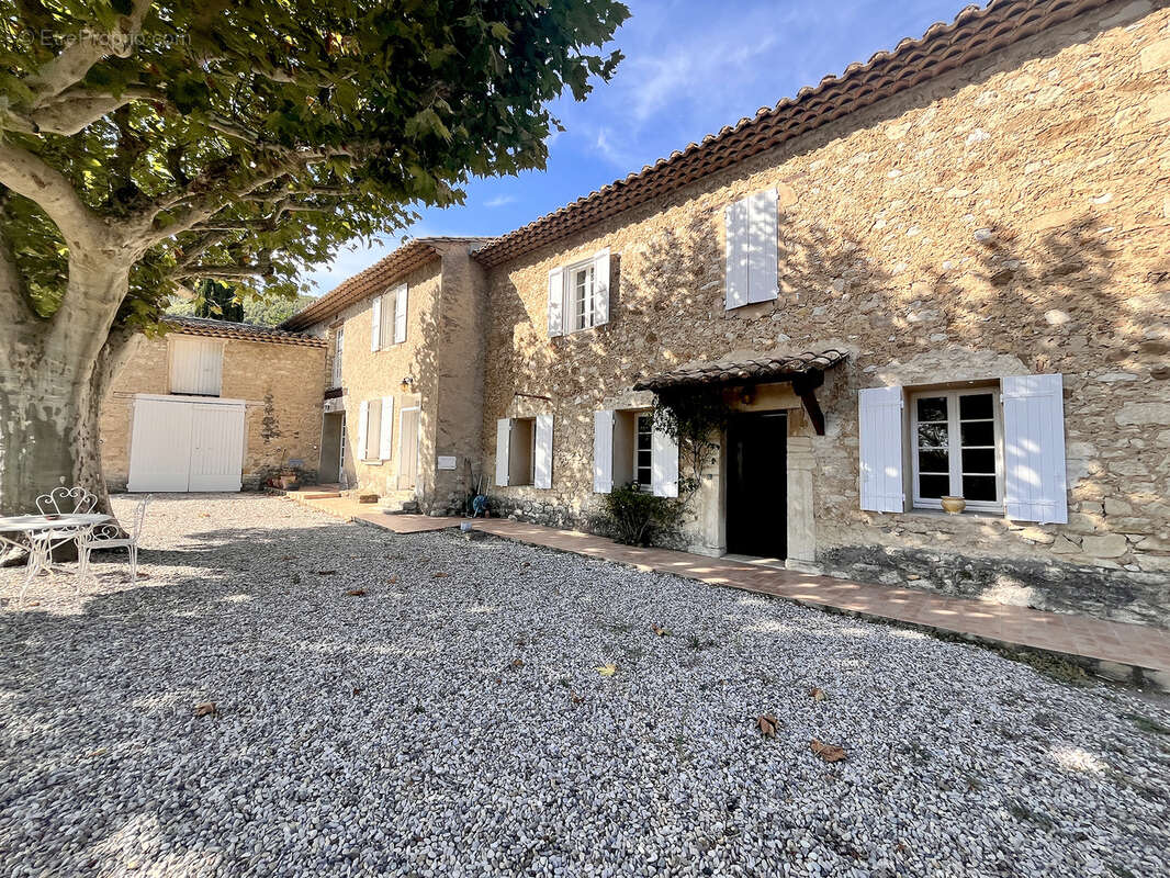 Maison à BEAUMES-DE-VENISE