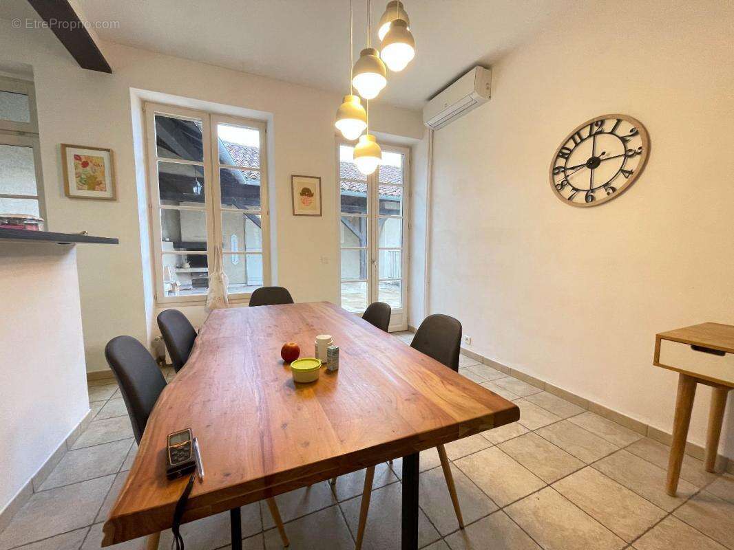 Appartement à SAINT-CERE