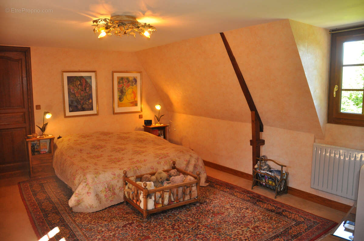 Maison à EQUEMAUVILLE