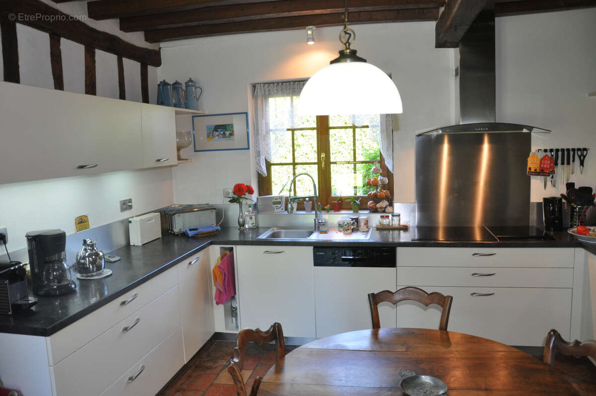 Maison à EQUEMAUVILLE