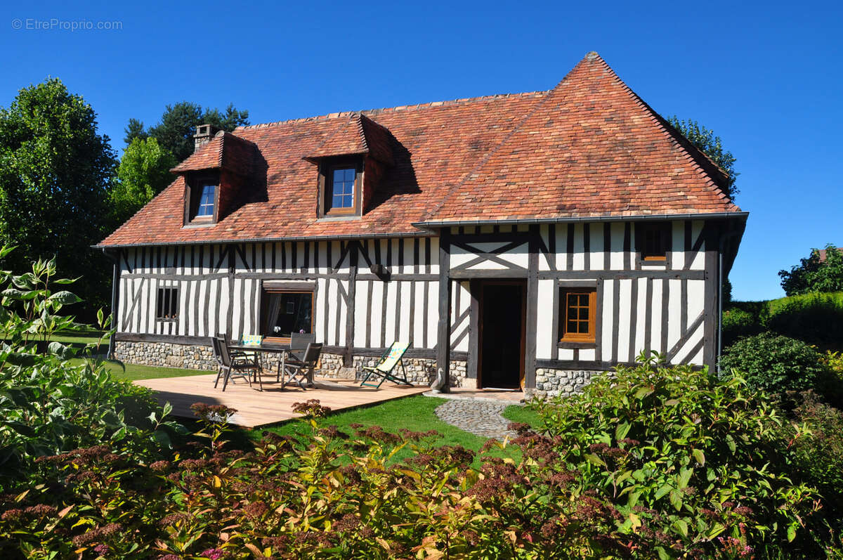 Maison à EQUEMAUVILLE