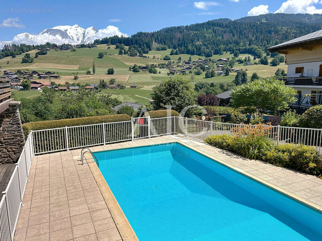 Appartement à COMBLOUX