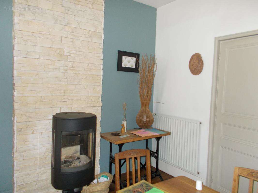 Maison à DANGE-SAINT-ROMAIN