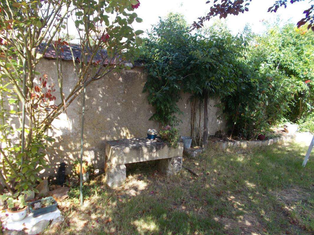 Maison à DANGE-SAINT-ROMAIN