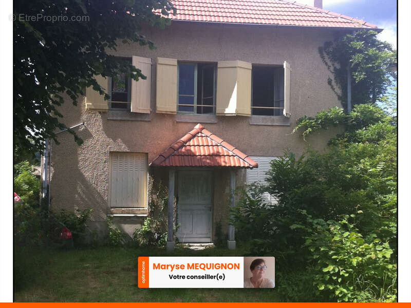 Maison à LE BRUGERON