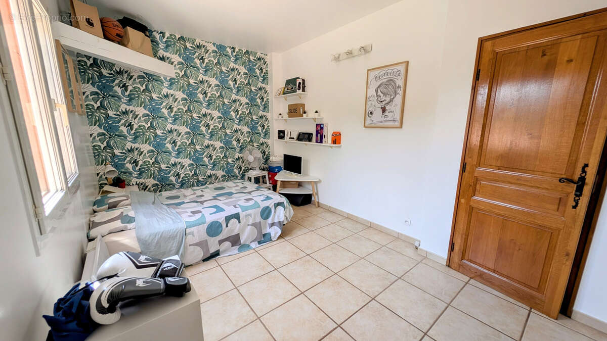 Maison à MONTESQUIEU-DES-ALBERES