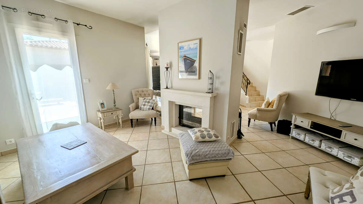 Maison à MONTESQUIEU-DES-ALBERES