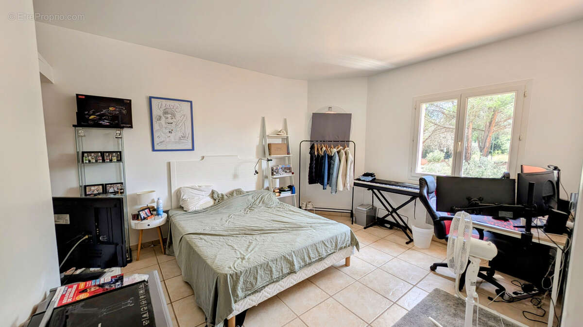 Maison à MONTESQUIEU-DES-ALBERES