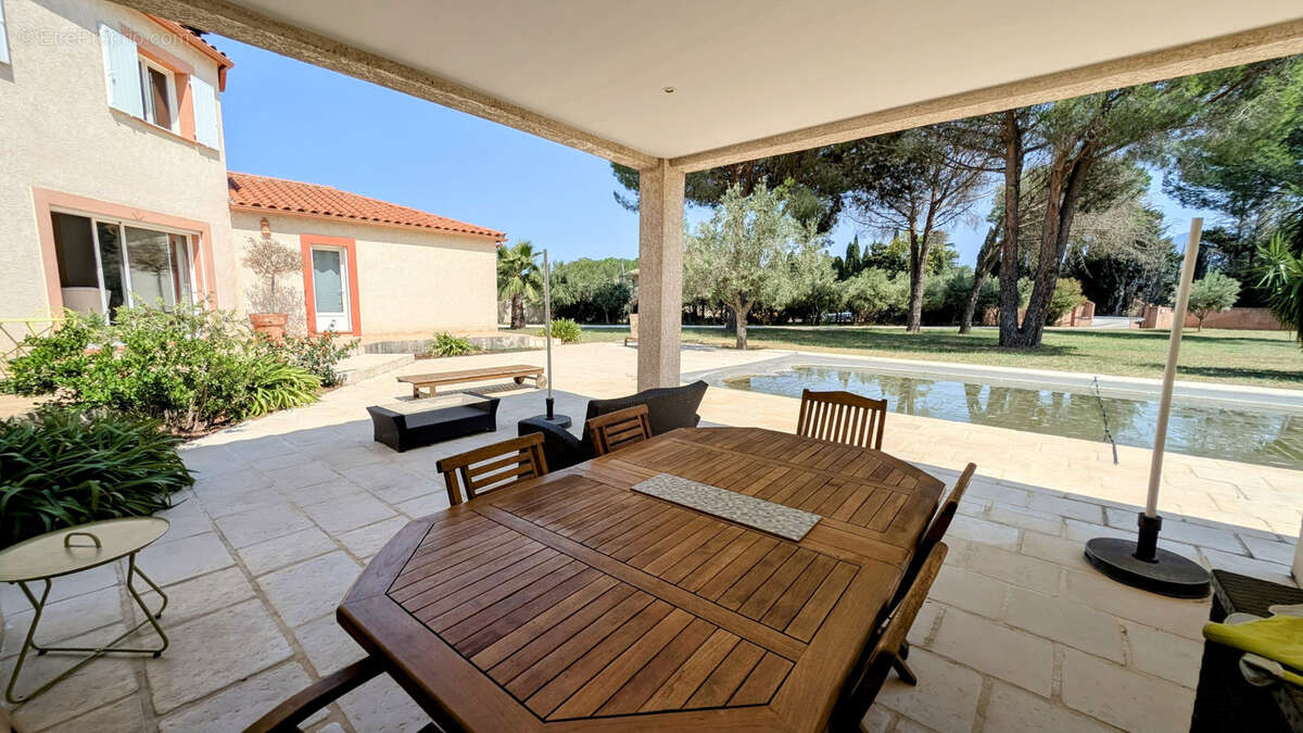 Maison à MONTESQUIEU-DES-ALBERES