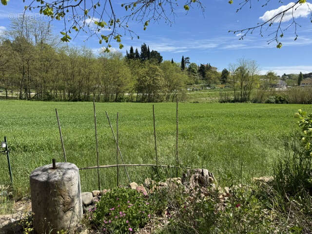 Maison à LA TOUR-D&#039;AIGUES