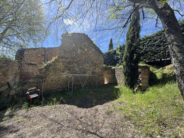 Maison à LA TOUR-D&#039;AIGUES