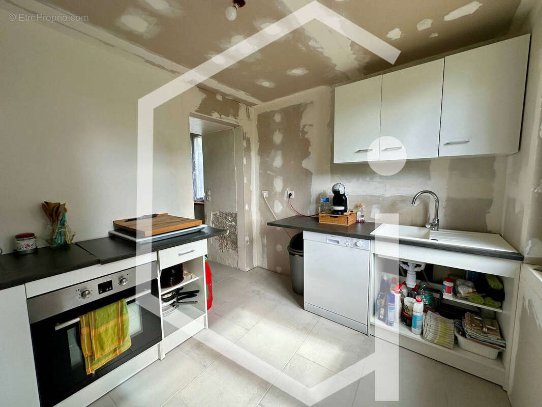 Maison à SUILLY-LA-TOUR