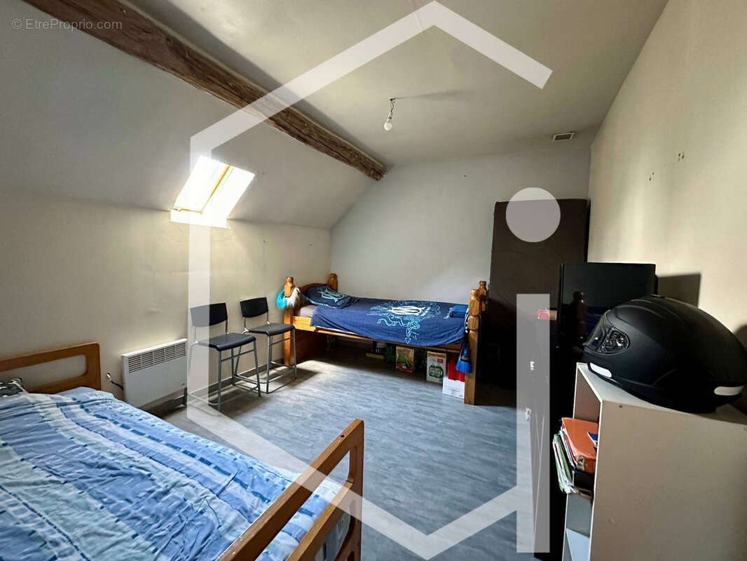 Maison à SUILLY-LA-TOUR