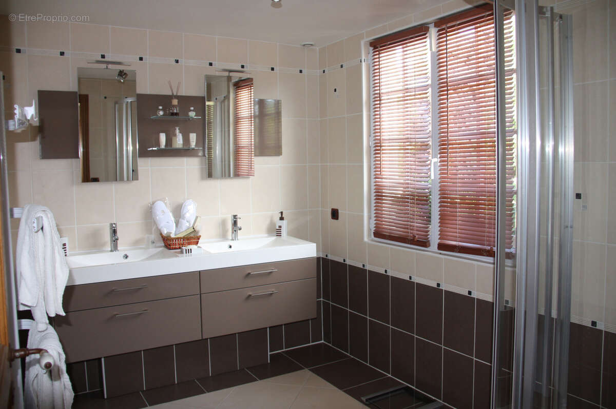 Maison à EZY-SUR-EURE