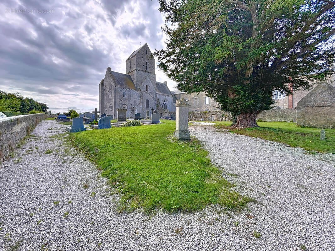 Maison à DEUX-JUMEAUX