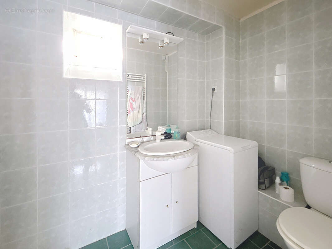 Maison à DEUX-JUMEAUX