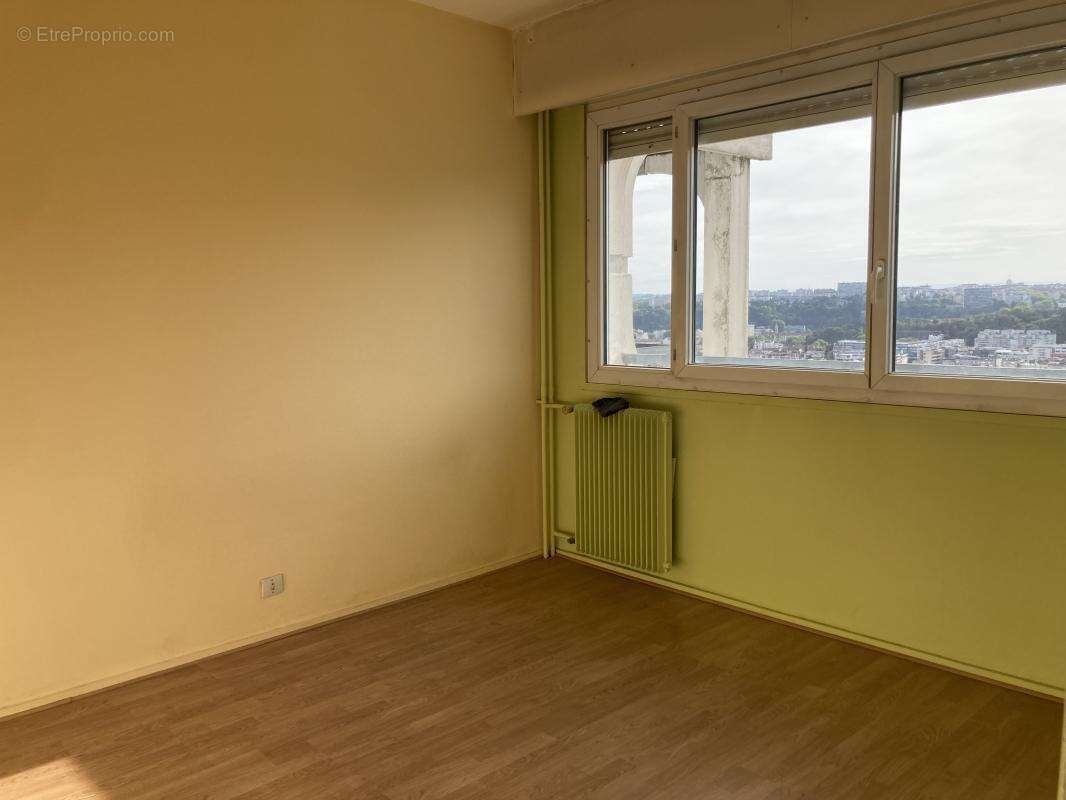 Appartement à LYON-9E