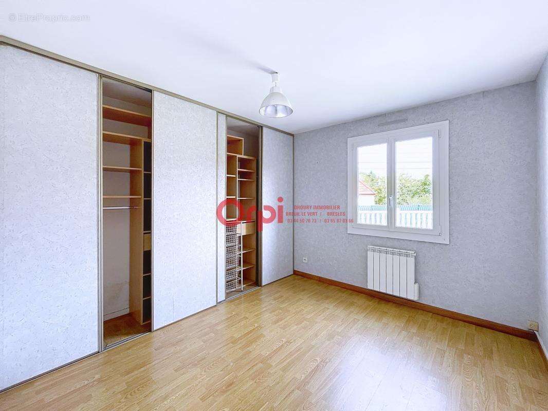 Maison à MOGNEVILLE