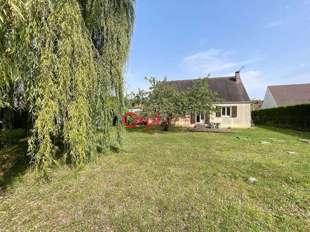 Maison à MOGNEVILLE