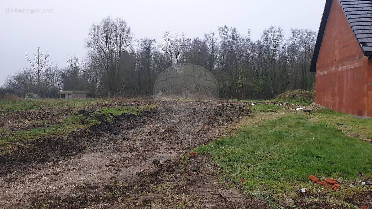 Terrain à SAINT-AUBIN