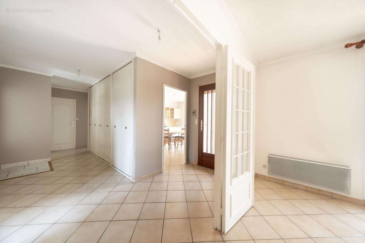 Maison à SAINT-DIDIER-SUR-CHALARONNE