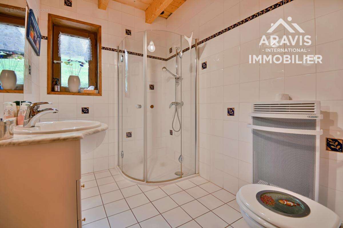 Maison à LE PETIT-BORNAND-LES-GLIERES