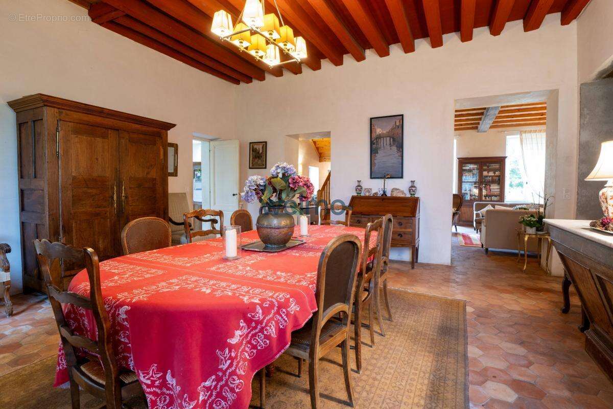 Maison à BELIN-BELIET